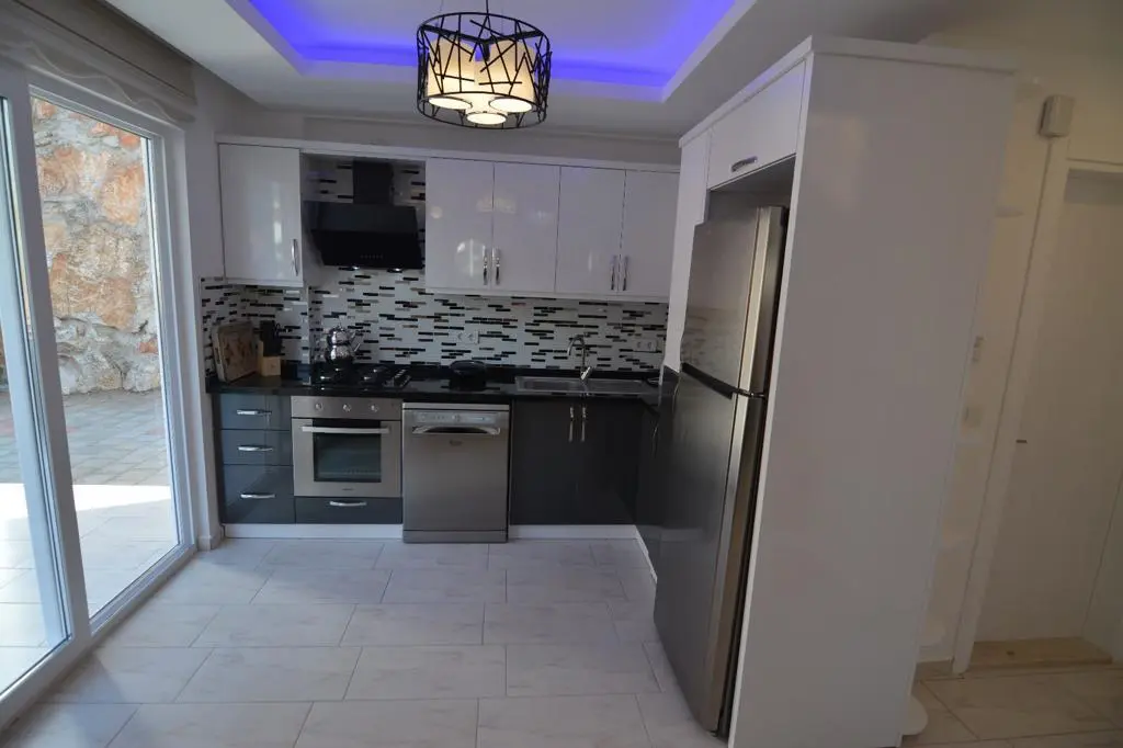 Fitted kitchen